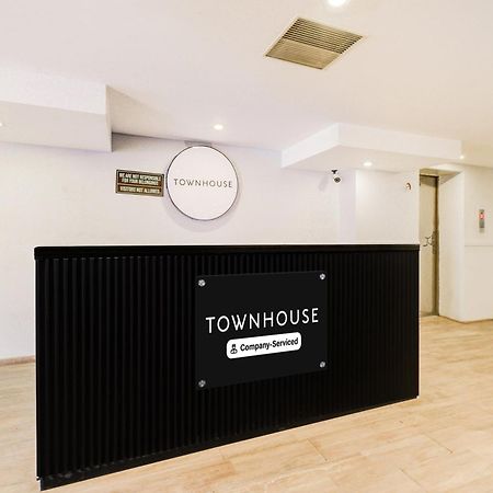 Super Townhouse Lakdikapul Hotel Hyderabad Exterior foto