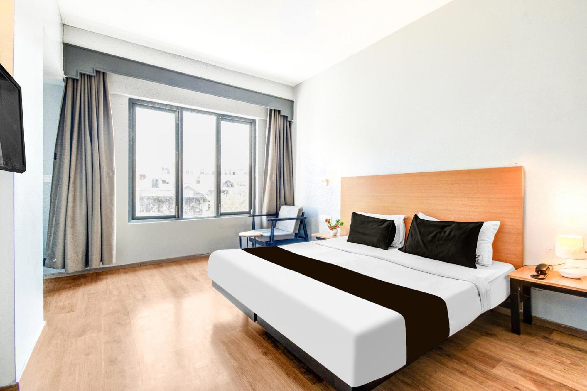 Super Townhouse Lakdikapul Hotel Hyderabad Exterior foto